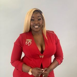 Meet your Posher, Tia